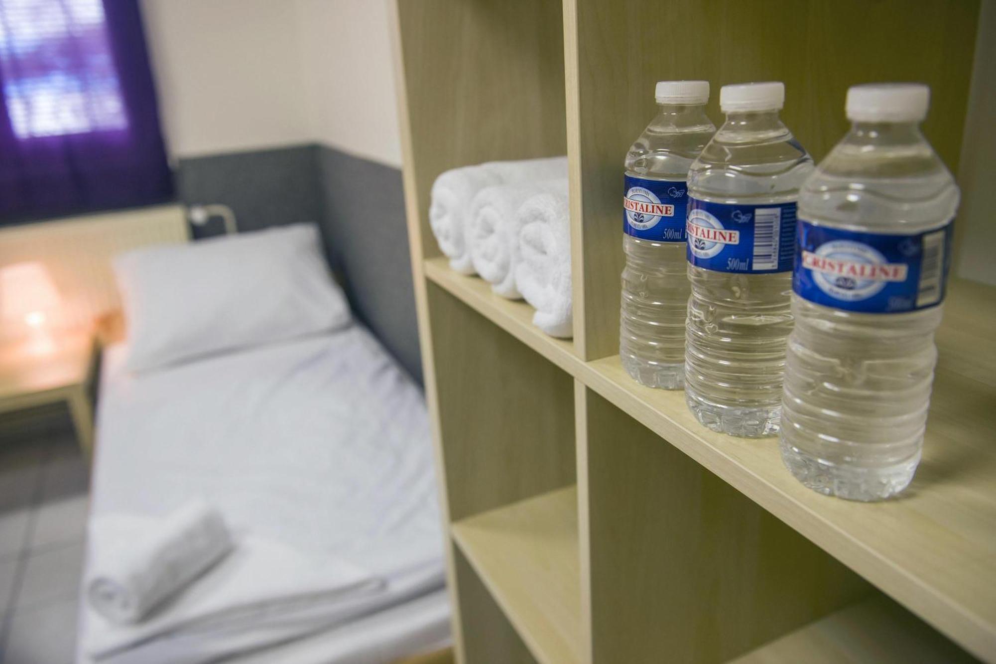 Hostel Seven Прага Экстерьер фото