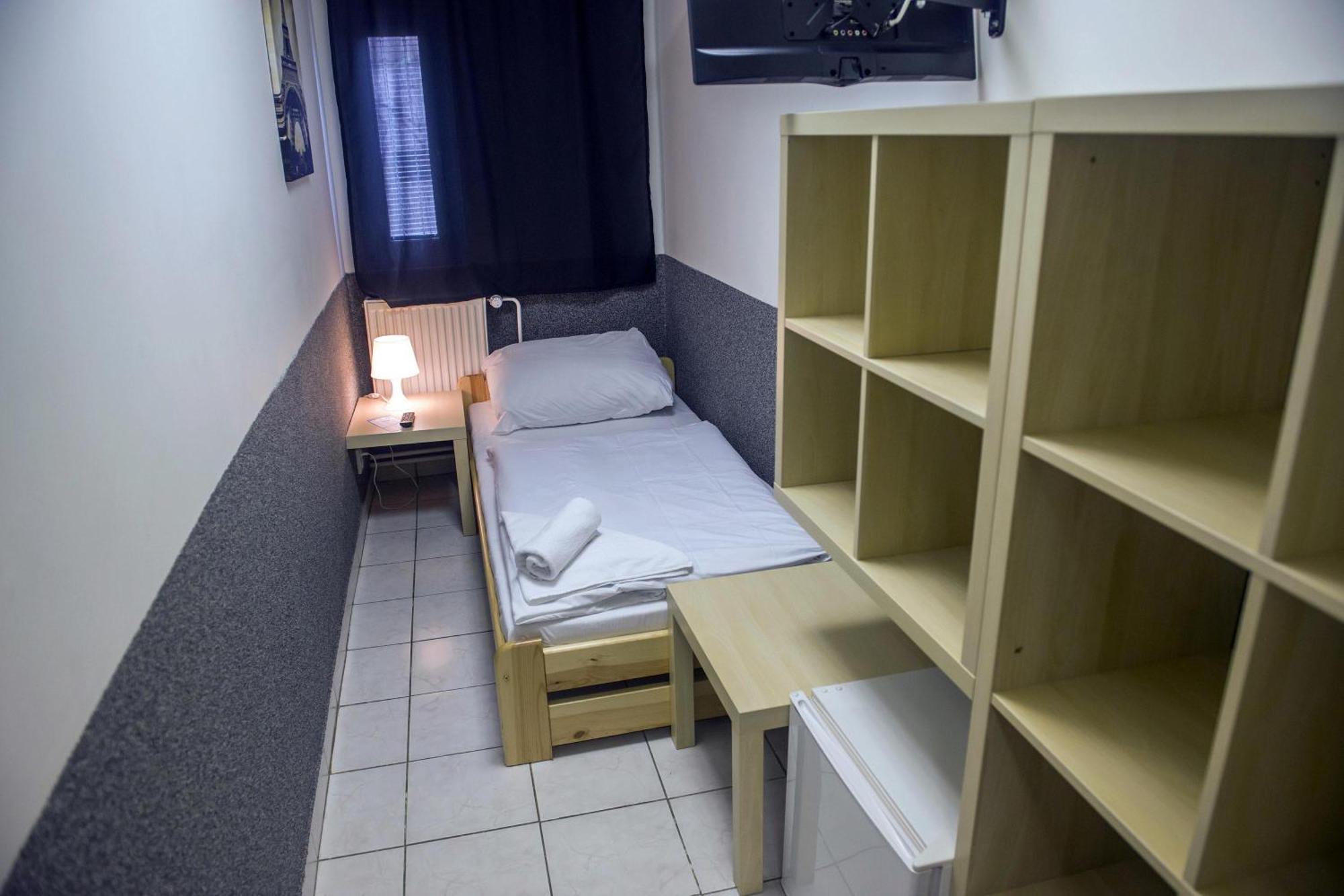 Hostel Seven Прага Экстерьер фото