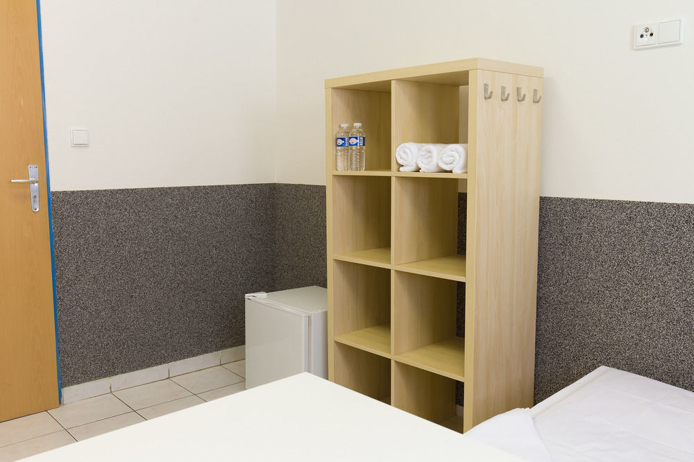 Hostel Seven Прага Экстерьер фото